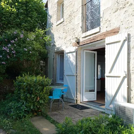 Gîte La Loge des Fées Latillé Esterno foto