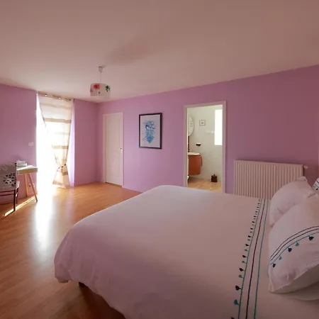 Gîte La Loge des Fées Latillé Esterno foto